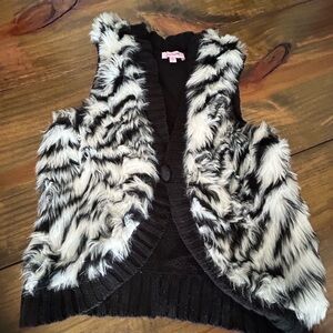 ✨Grane Black Knit Vest